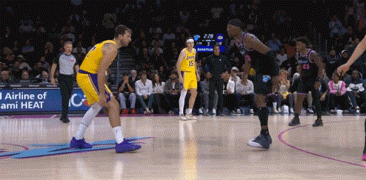 湖人八连胜再胜热火 东契奇狂砍60分创历史纪录