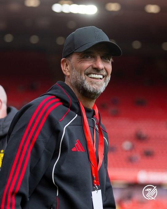 克洛普率利物浦传奇队迎战多特蒙德 时隔数月重