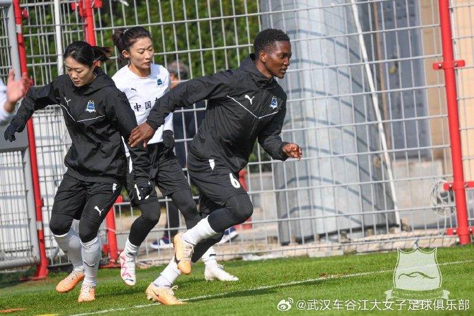 特姆瓦2023赛季狂轰51球助力武汉女足包揽三冠 转