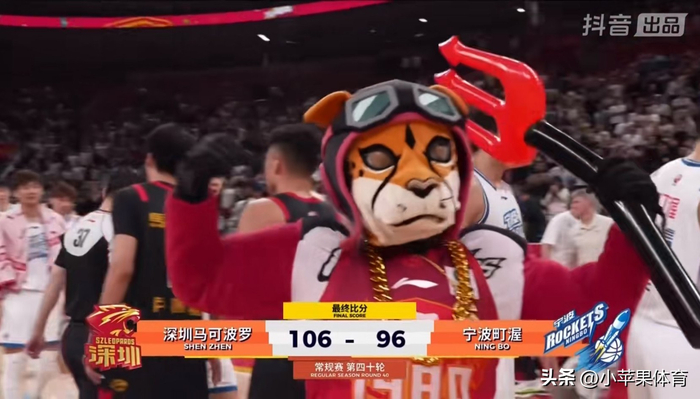 深圳男篮15连胜锁定积分榜第三 贺希宁30+率队胜