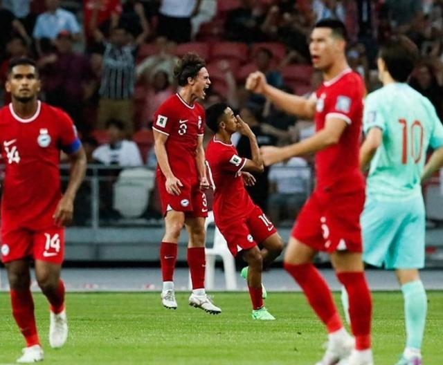 国足赴新加坡热身赛：报恩之旅与复仇之战